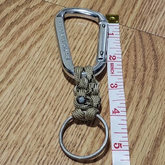 Paracord Keychain - Picture 2 of 2